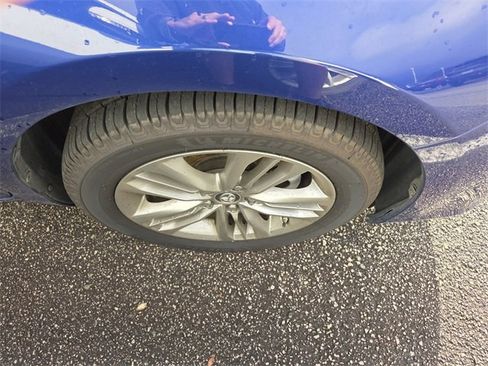 Used 2016 Toyota Camry SE image 14