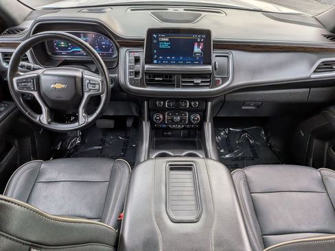 Used 2023 Chevrolet Suburban Premier image 21