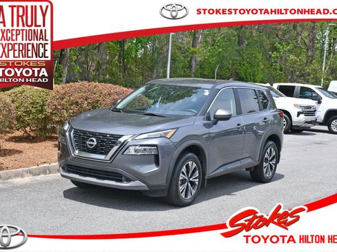 Used 2023 Nissan Rogue SV FWD image 1
