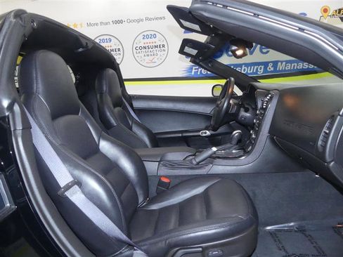 Used 2008 Chevrolet Corvette Coupe w/ Preferred Equipment Group RWD image 8