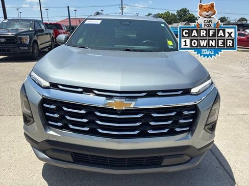 Used 2025 Chevrolet Equinox LT w/ Convenience Package II AWD/4WD image 2