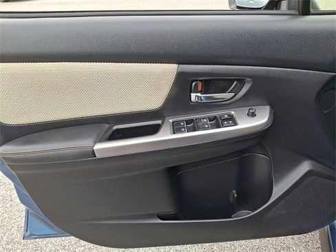 Used 2016 Subaru Crosstrek 2.0i Premium w/ Moonroof Package image 15