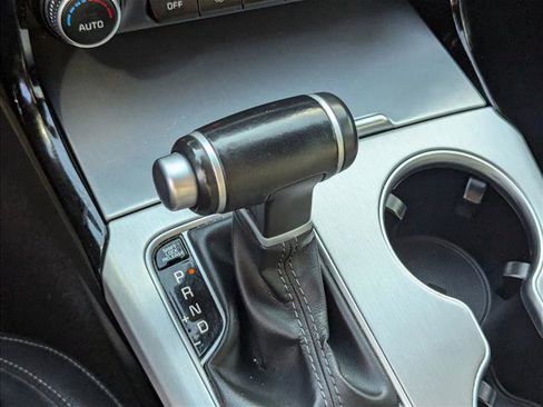 Used 2021 Kia Stinger GT image 12