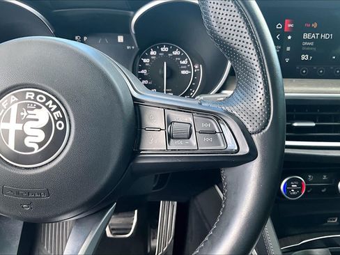 Used 2022 Alfa Romeo Stelvio Ti AWD/4WD image 21