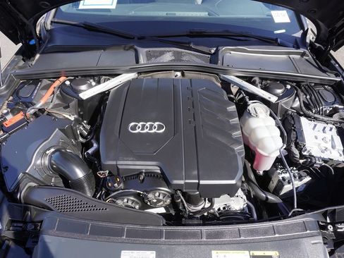 Used 2022 Audi A4 2.0T Premium Plus w/ Premium Plus Package AWD/4WD image 7