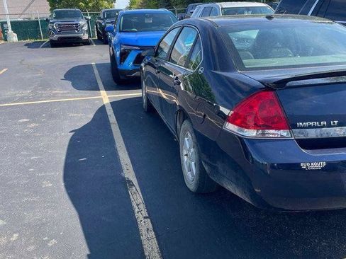 Used 2008 Chevrolet Impala LT w/ Luxury Edition Package FWD image 2