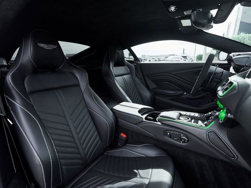 Used 2023 Aston Martin V12 Vantage image 44