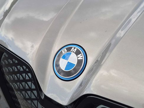 Used 2024 BMW iX xDrive50 w/ Sport Package AWD/4WD image 12