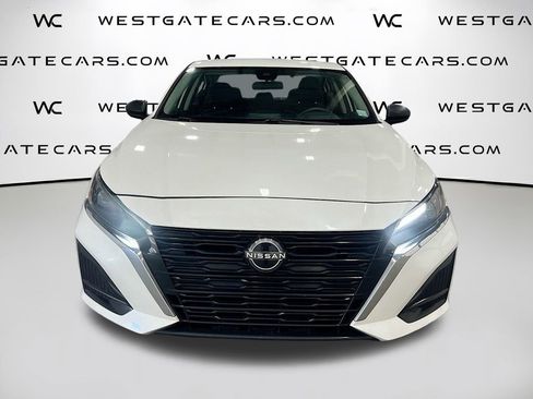 Used 2024 Nissan Altima 2.5 SV image 4