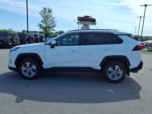 Used 2024 Toyota RAV4 XLE w/ Convenience Package FWD image 6