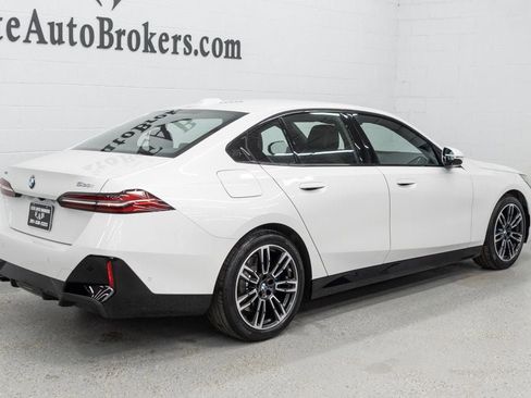 Used 2026 BMW 530i xDrive image 6