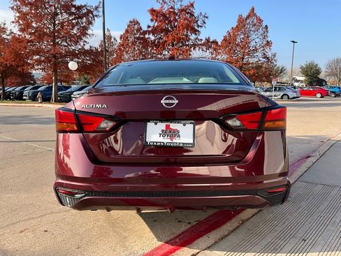 Used 2025 Nissan Altima 2.5 SV image 7