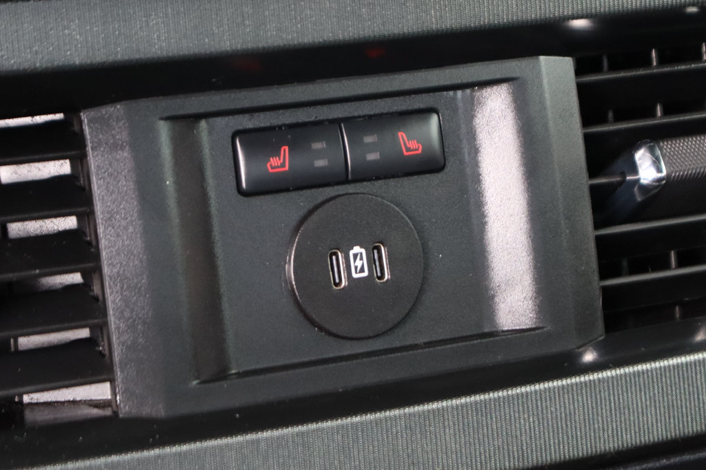 Used 2024 Ford F250 Platinum AWD/4WD image 40