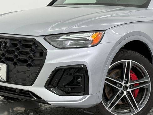 Used 2024 Audi Q5 e Premium Plus image 11