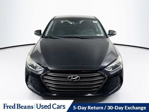 Used 2017 Hyundai Elantra Limited FWD image 2