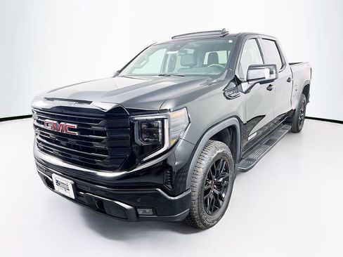 Used 2025 GMC Sierra 1500 Elevation w/ Elevation Premium Package AWD/4WD image 3