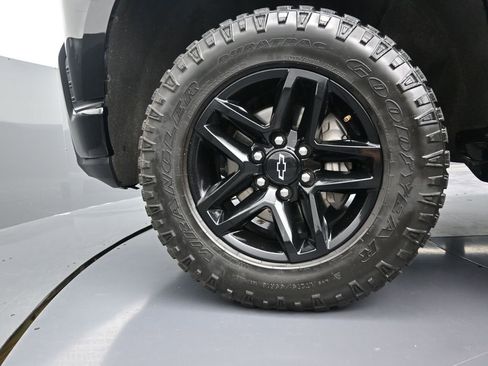 Used 2022 Chevrolet Silverado 1500 LT Trail Boss image 10