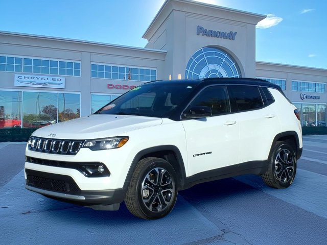 Certified 2024 Jeep Compass Limited AWD/4WD image 1
