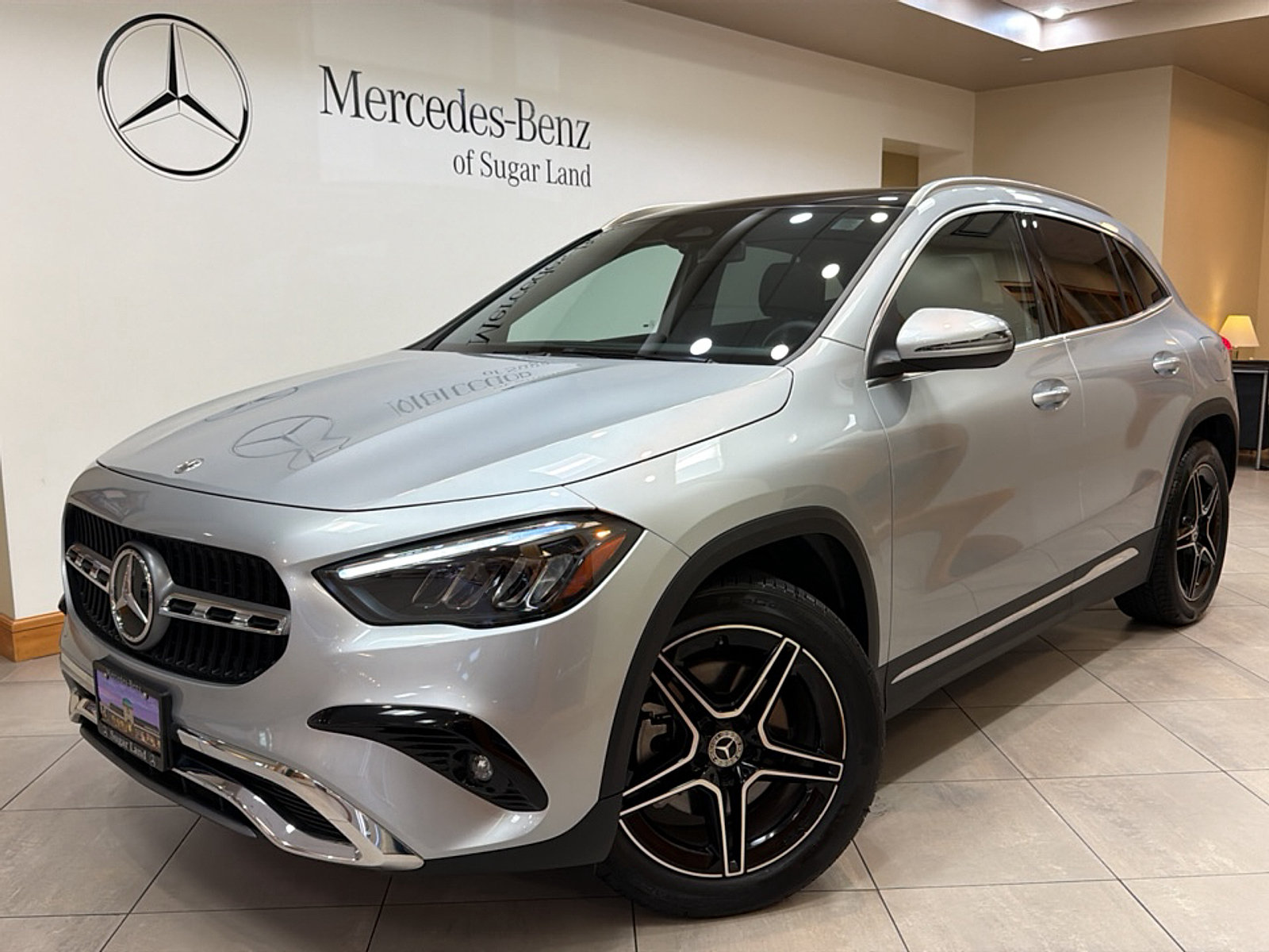 Certified 2026 Mercedes-Benz GLA 250 image 1