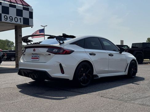 Used 2024 Honda Civic Type R image 7