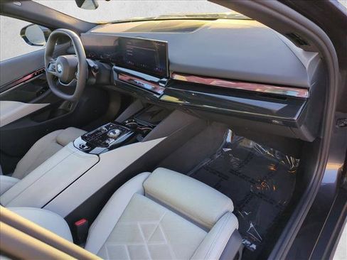 Certified 2026 BMW 540i xDrive image 23
