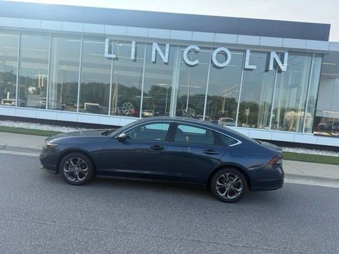 Used 2024 Honda Accord EX image 9