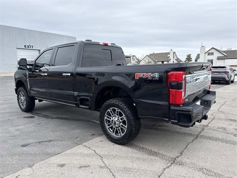 Used 2023 Ford F250 Limited w/ FX4 Off-Road Package image 2