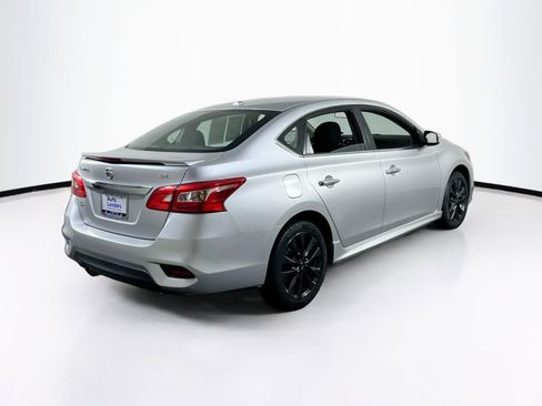 Used 2016 Nissan Sentra SR image 5