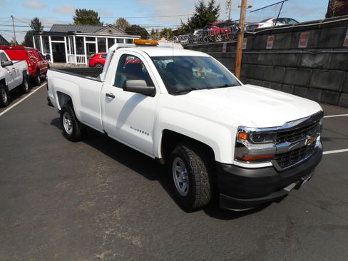 Used 2017 Chevrolet Silverado 1500 W/T w/ Trailering Package RWD image 5