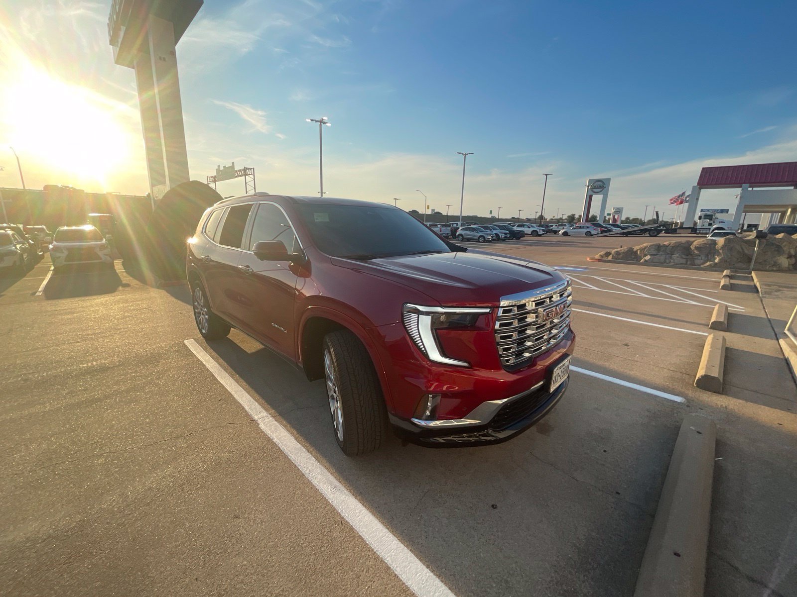 Used 2025 GMC Acadia Denali w/ Super Cruise Package FWD image 13