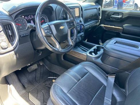Used 2020 Chevrolet Silverado 1500 High Country w/ Technology Package AWD/4WD image 6