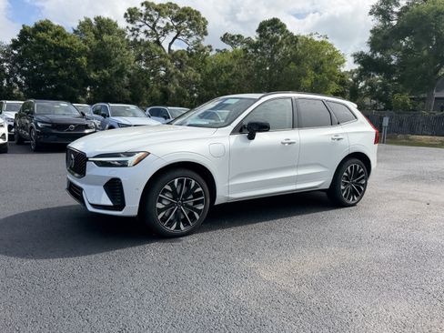 New 2026 Volvo XC60 T8 Ultra w/ Climate Package AWD/4WD image 7