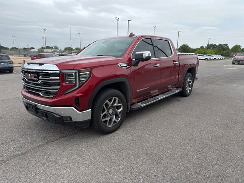 Used 2024 GMC Sierra 1500 SLT AWD/4WD image 1