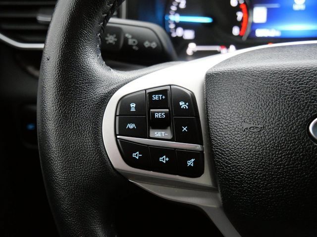 Used 2023 Ford Explorer Limited AWD/4WD image 19