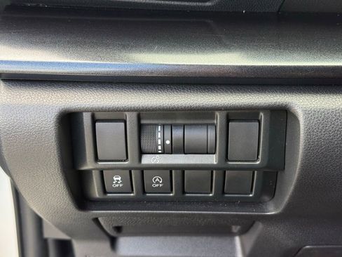 Used 2021 Subaru Crosstrek 2.5i Sport AWD/4WD image 8