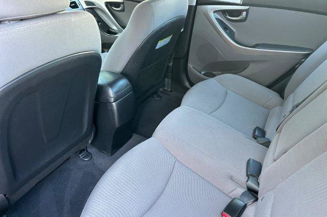 Used 2015 Hyundai Elantra SE FWD image 12