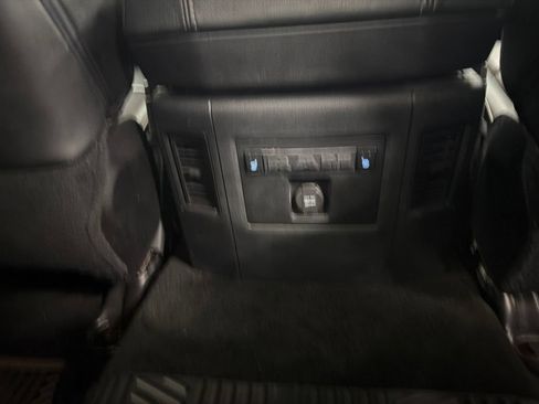 Used 2016 RAM 2500 Limited AWD/4WD image 11