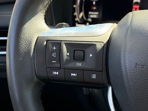 Used 2023 INFINITI QX60 Luxe w/ Performance Audio Package image 17