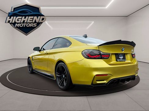 Used 2018 BMW M4 Coupe RWD image 5