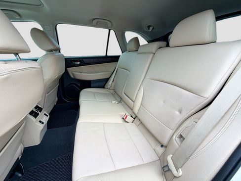 Used 2018 Subaru Outback 2.5i Limited image 20