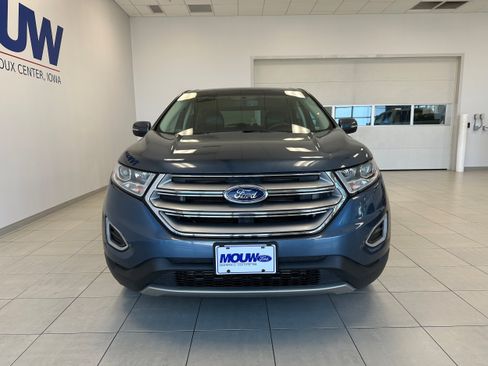 Used 2018 Ford Edge SEL w/ Equipment Group 201A AWD/4WD image 3