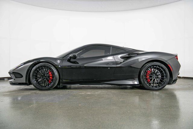 Used 2022 Ferrari F8 Tributo RWD image 5