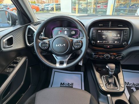 Certified 2024 Kia Soul LX w/ Option Group 015 image 24