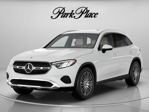 Used 2026 Mercedes-Benz GLC 300 image 39