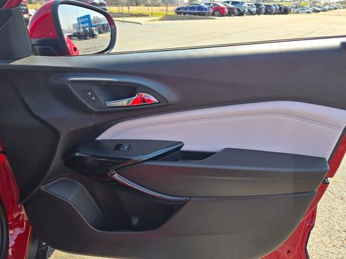 New 2026 Chevrolet Trax LT w/ Driver Confidence Package image 6