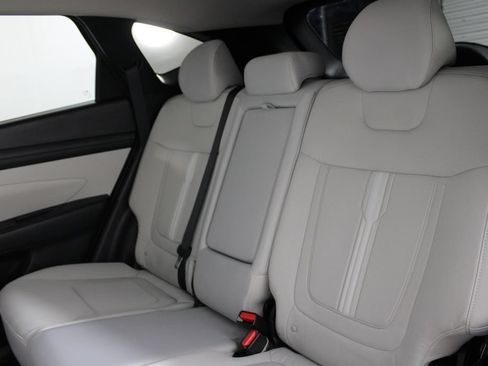 Certified 2025 Hyundai Tucson SEL FWD image 21