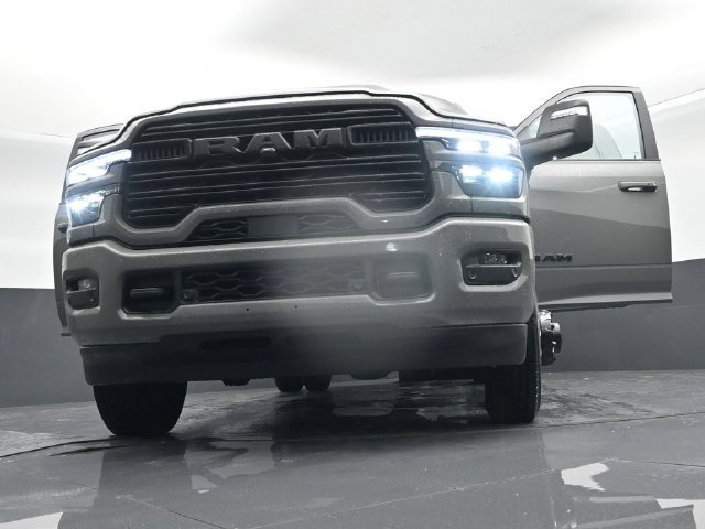 New 2026 RAM 3500 Laramie AWD/4WD image 72