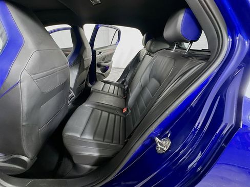 Used 2022 Volkswagen Golf R AWD/4WD image 14