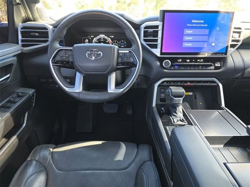 Used 2023 Toyota Tundra Platinum image 7