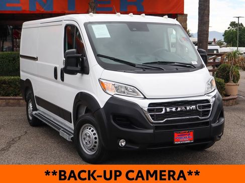 Used 2025 RAM ProMaster 2500 w/ U-Haul Equipment Group FWD image 2